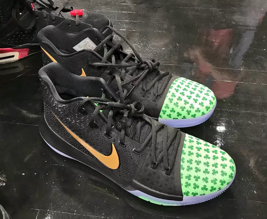 Trébol Nike Kyrie 3 PE