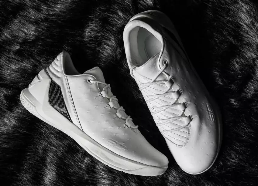 UA Curry 3 Lux Lav