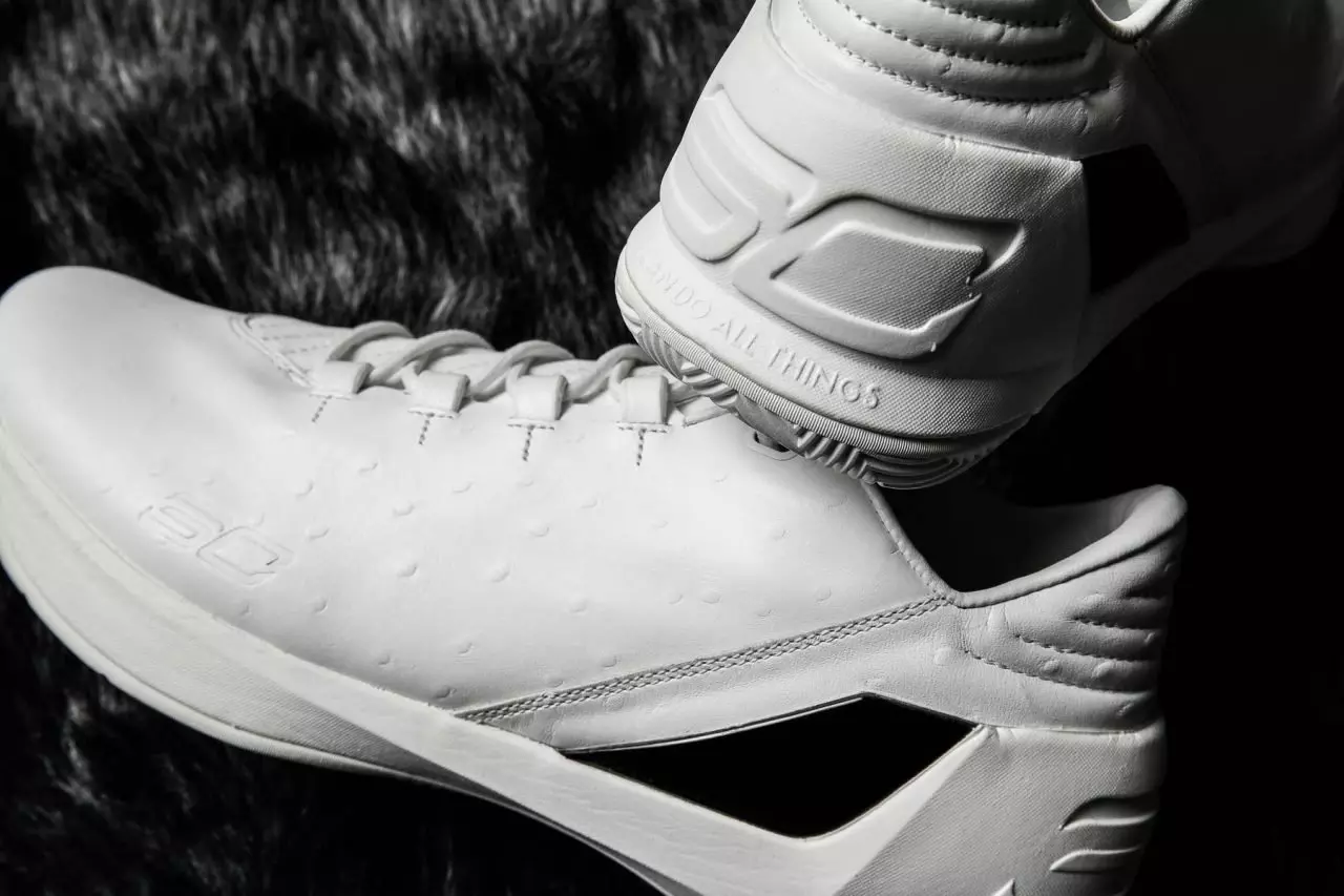 Under Armour Curry 3 Lux Lage Witte Struisvogel