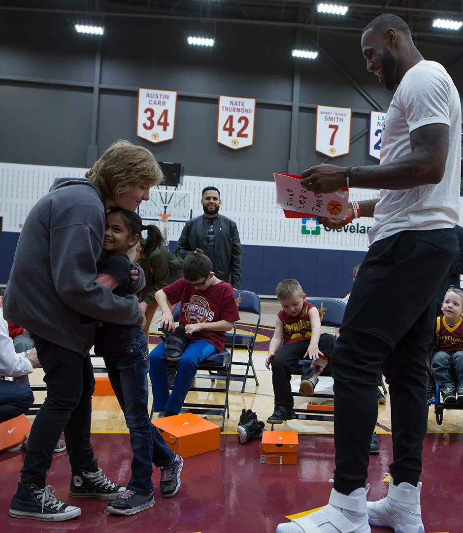 Nike Basketball presenta LeBron Soldier 10 FlyEase 22054_8