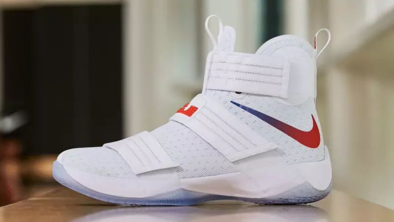 Beranda Nike LeBron Soldier 10 Klasik Kayu Keras