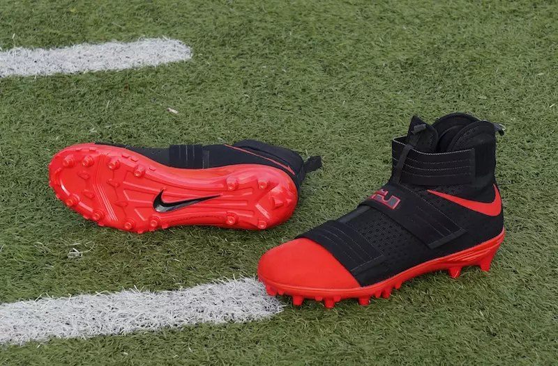 Nike LeBron Soldier 10 Ohio State Cleats