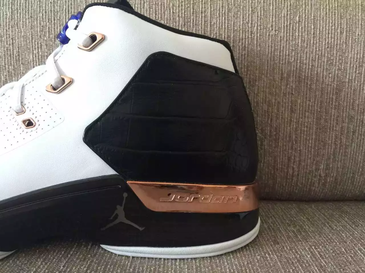 Air Jordan 17 Copper Retro 2016 წელი