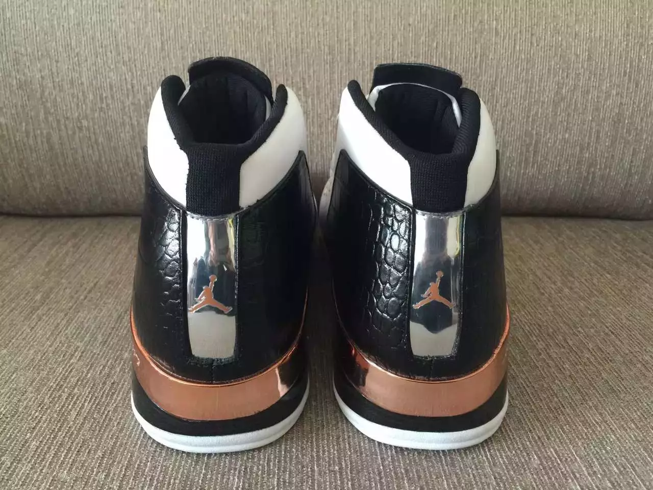 Air Jordan 17 Copper Retro 2016 წელი