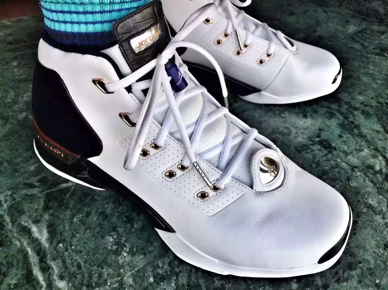 Air Jordan 17 Copper Retro 2016 წელი