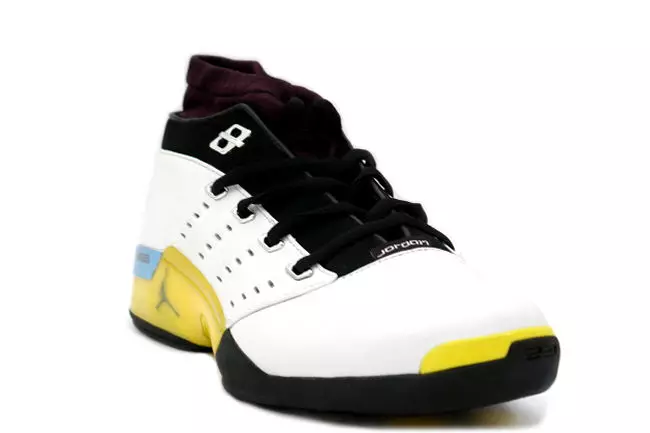 Air Jordan 17 Lightning против Air Jordan 4 Lightning