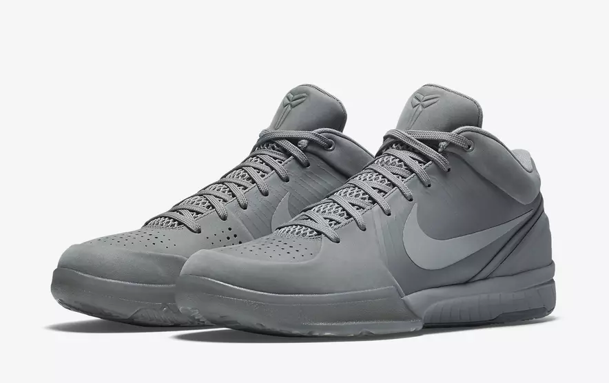 Nike Kobe 4 FTB хар Мамба багц болж бүдгэрч байна