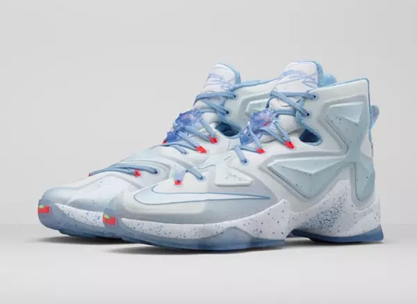 Nike LeBron 13 Krismas