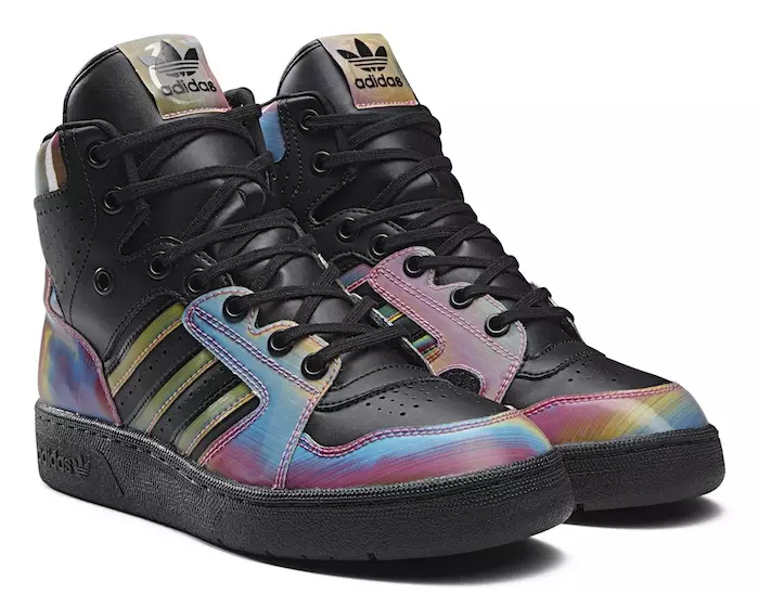 Рита Ора x adidas Space Shifter жинағы