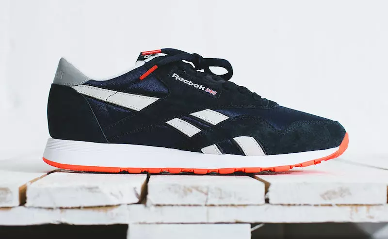 Jack Threads x Reebok Classic neilona iepakojums