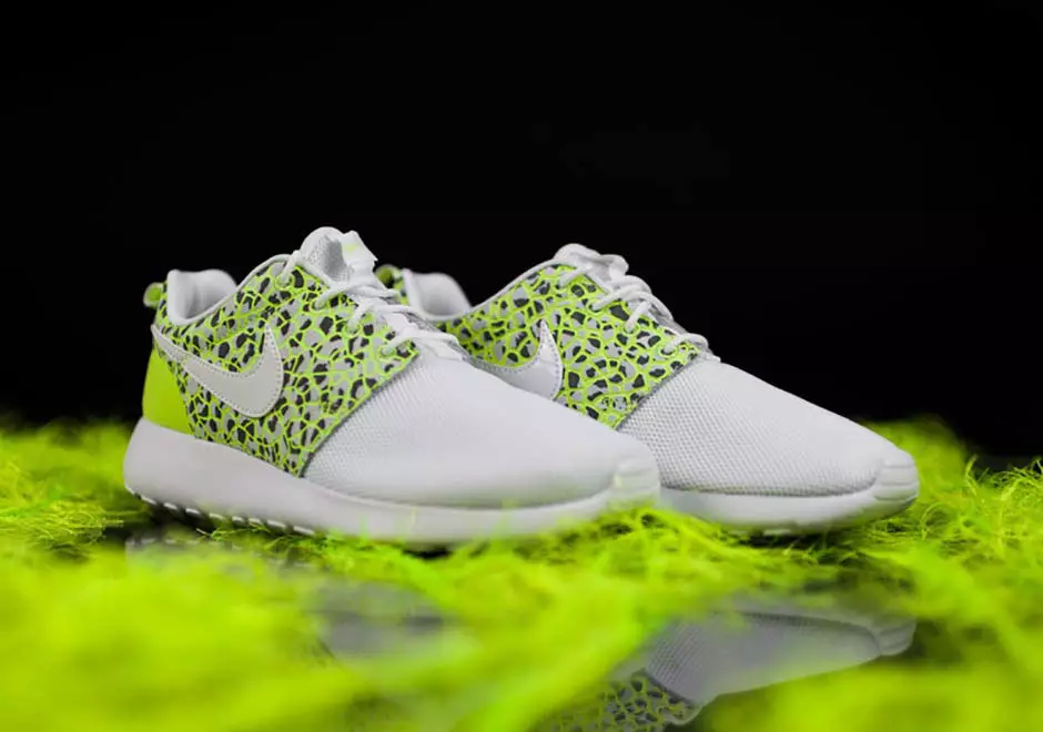 Nike Roshe taibhse bán glas