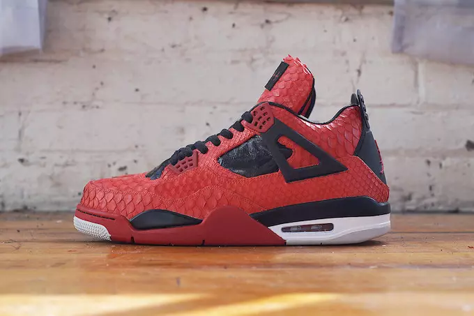 Python Yılan Balığı Air Jordan 4 Özel