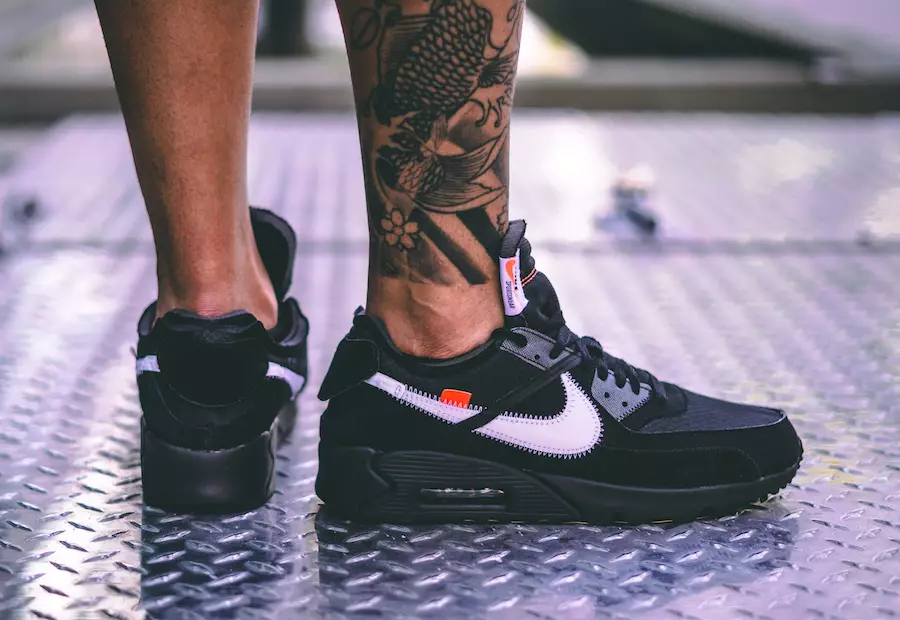 Off-White x Nike Air Max 90 Black Data lansării