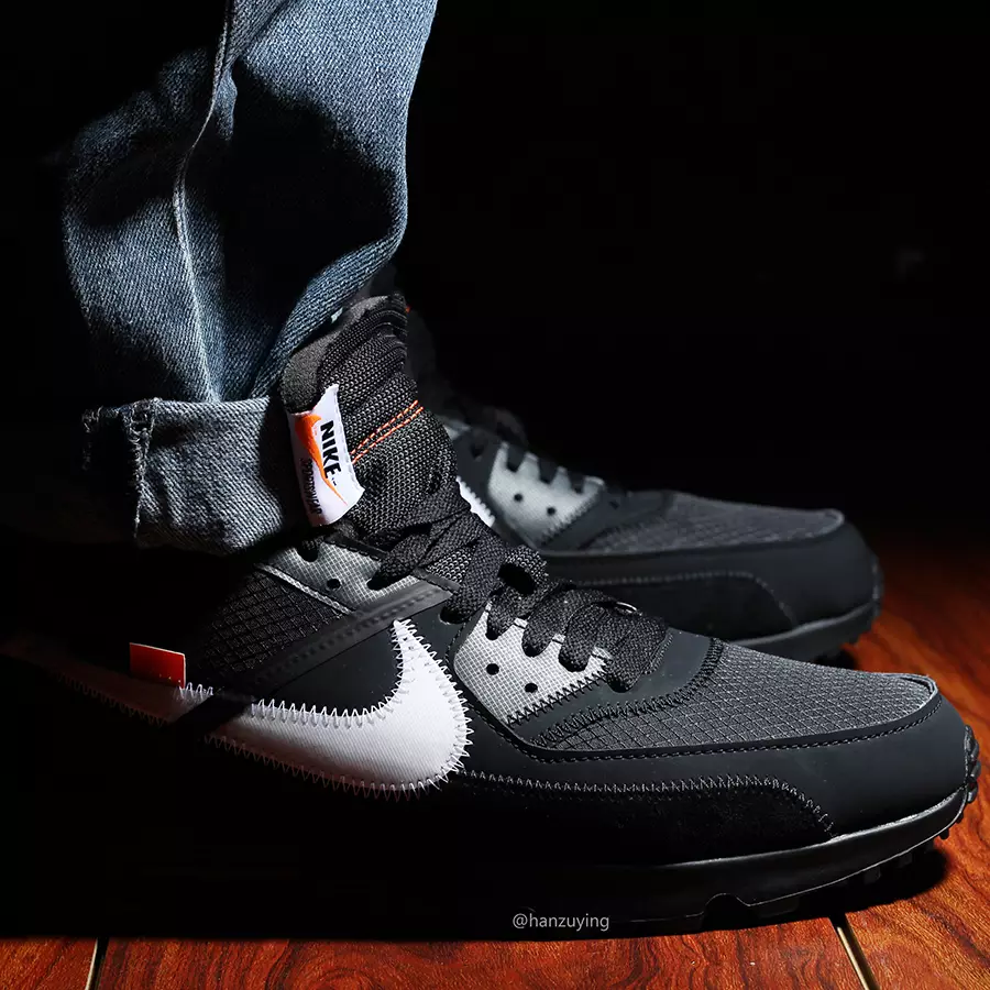 Gebroken Wit Nike Air Max 90 Zwart AA7293-001 Releasedatum Op Voeten