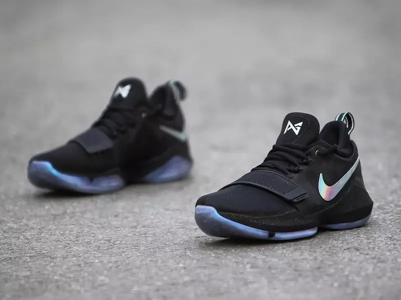 Nike PG 1 Датум на издавање пред загревање