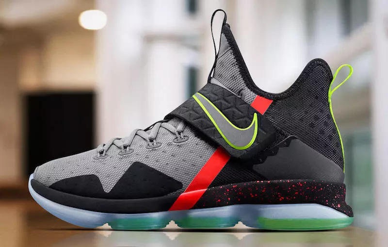 Giày vận động viên bóng rổ đặc trưng của Nike Nike LeBron 14