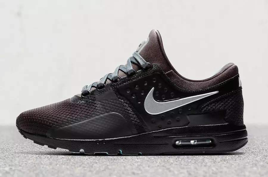 Кейси Райстың Nike Air Max Zero