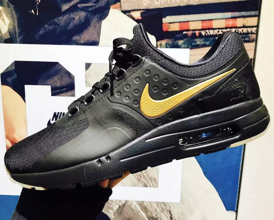 Nike Air Max Zero Negro Oro