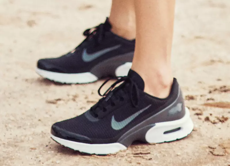 Nike Air Max Jewell Air Max өдрийн баярт нэгдлээ