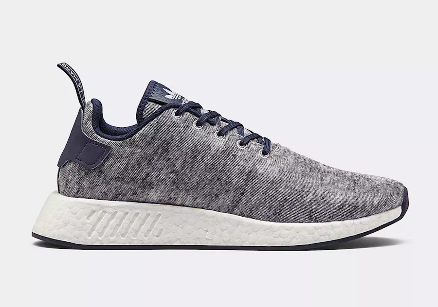 Тирҳо ва писарон adidas NMD R2