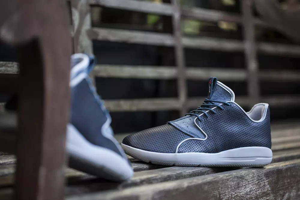 Pek Bandar Kulit Jordan Eclipse