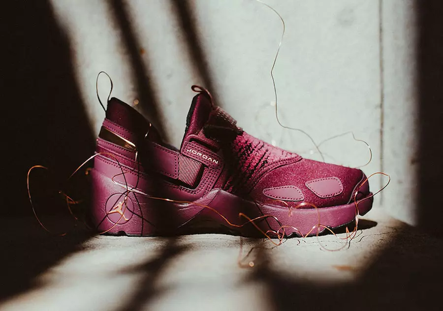 Jordan Trunner LX Bordeaux Bron