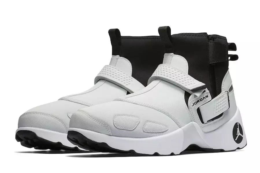 Jordan Trunner LX High White Black