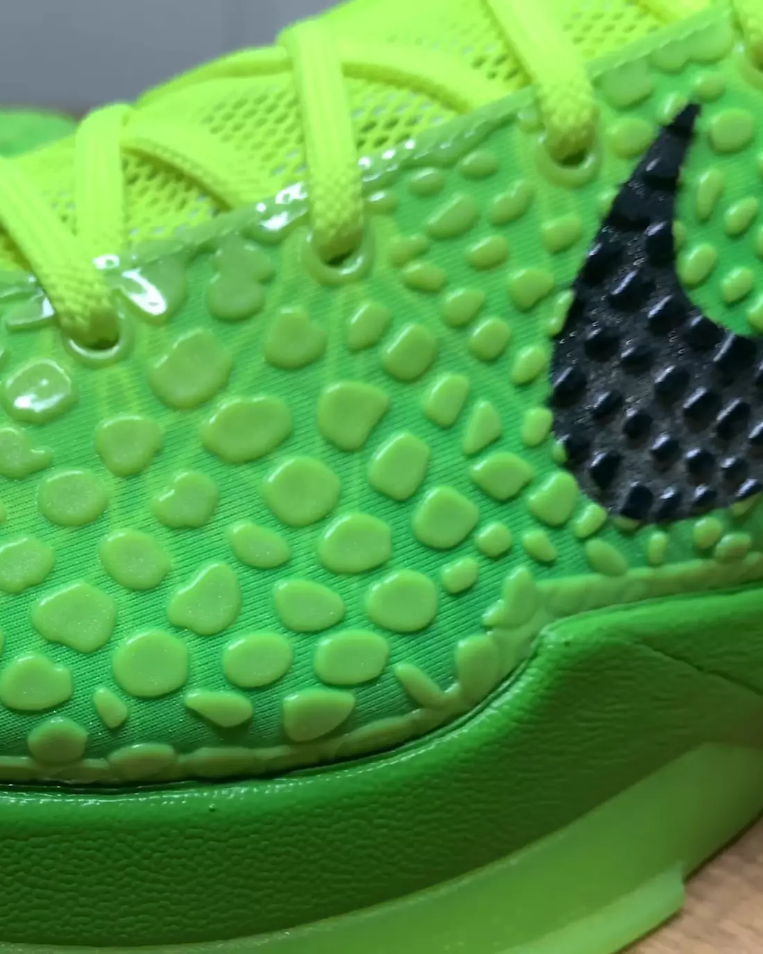 Ngày phát hành Nike Kobe 6 VI Protro Grinch CW2190-300