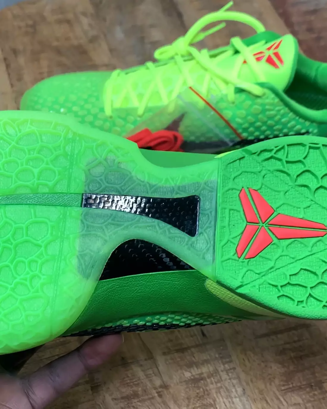 Nike Kobe 6 VI Protro Grinch CW2190-300 Tanggal Rilis