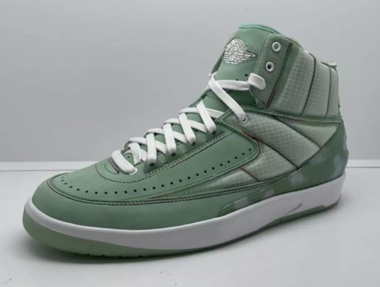 J Balvin Air Jordan 2 მეგობრების ოჯახი