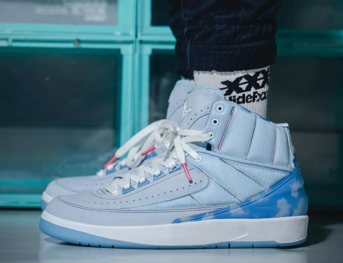 J Balvin Air Jordan 2 auf den Füßen