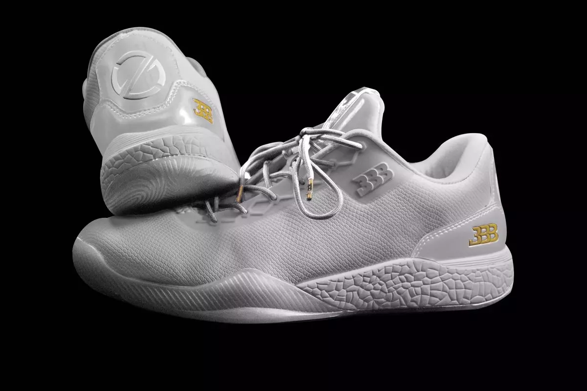 Big Baller Marque ZO2 Jour de l'Indépendance Triple White Collection