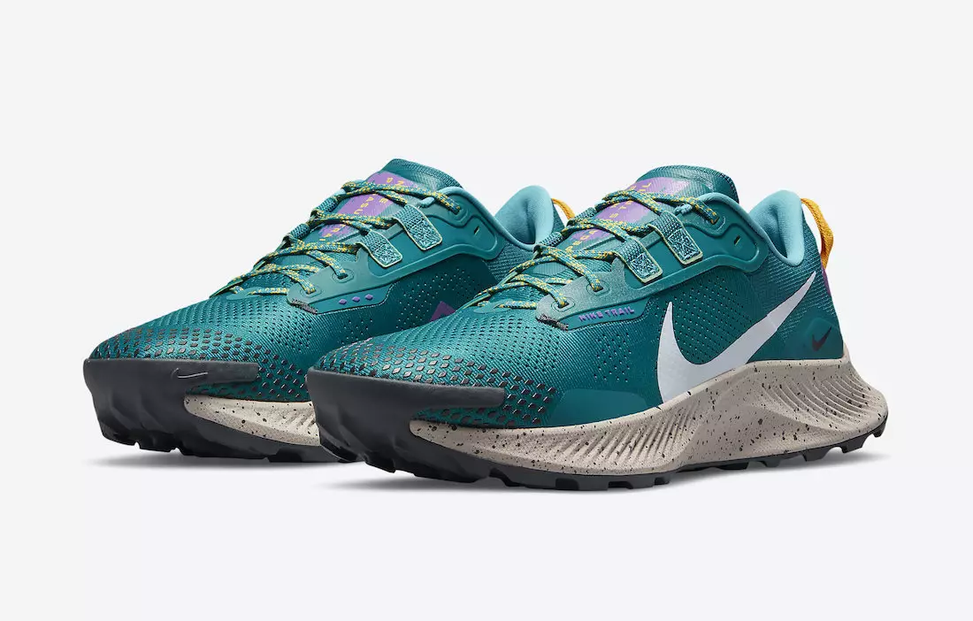 Афіцыйныя фатаграфіі Nike Pegasus Trail 3