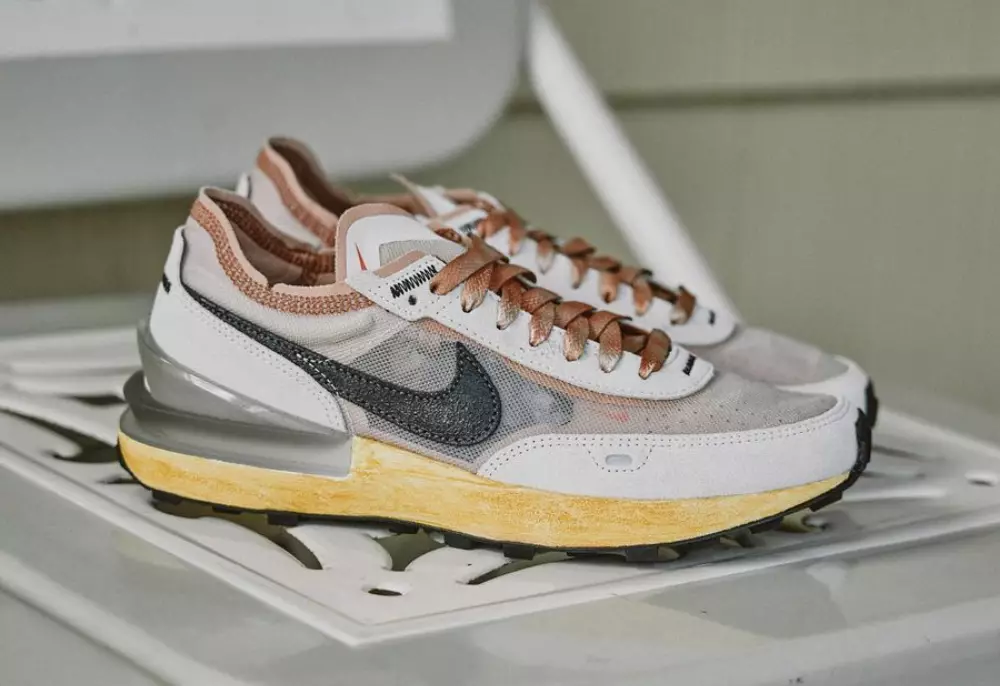 Sociale status Vrijgeven Limited The Whitaker Group x Nike Waffle One