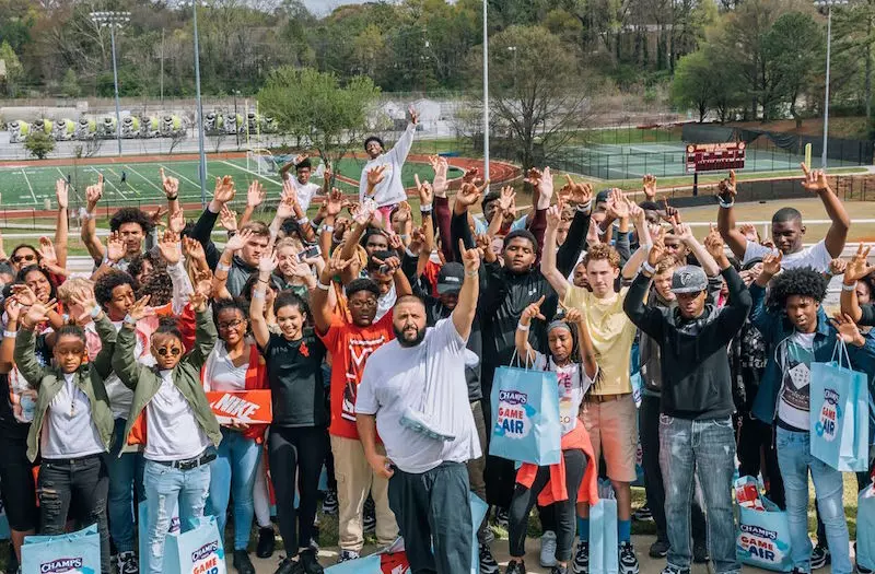 Champs Sports-ը ներկայացնում է խաղ եթերում DJ Khaled-ի հետ Air Max Day-ի համար 23255_1