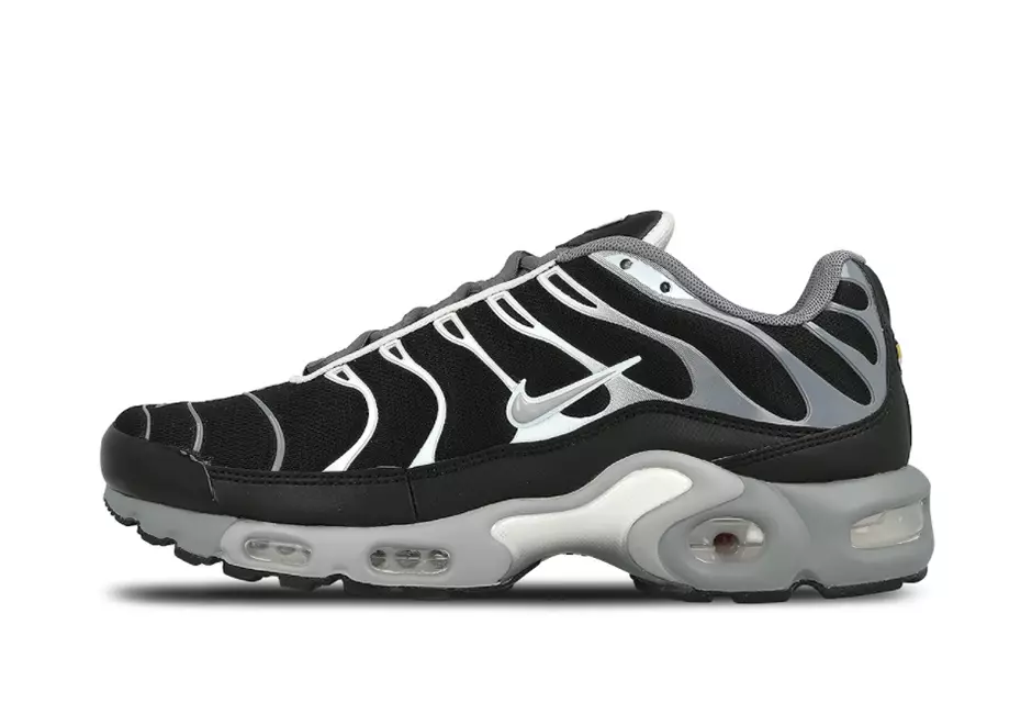 Een Nike Air Max Plus met San Antonio Spurs-smaak