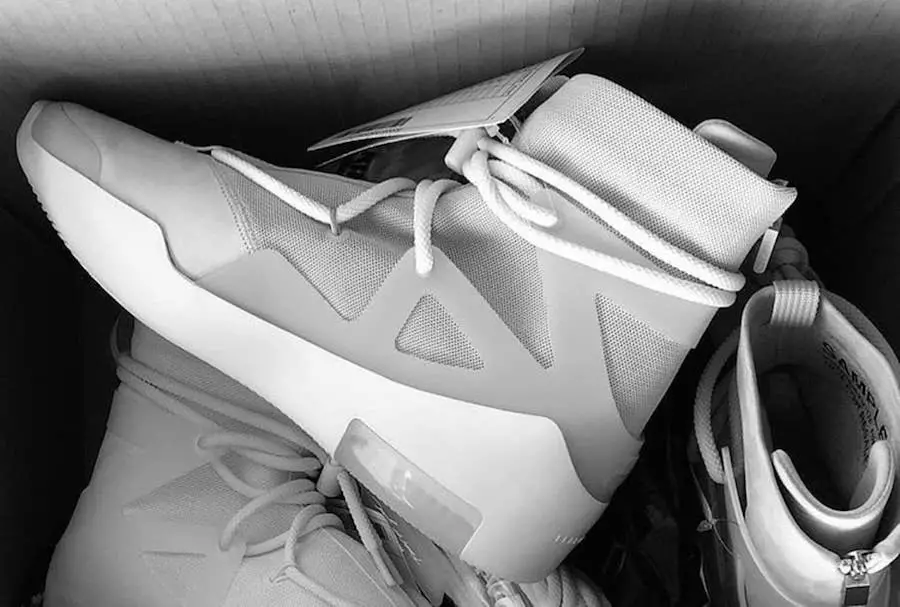 Құдайдан қорқу Nike Air Fear of God 1 Light Bone