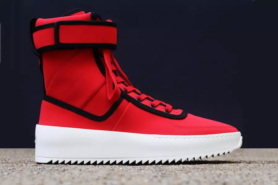 Veja detalhadamente o tênis militar Fear of God em “Infrared”