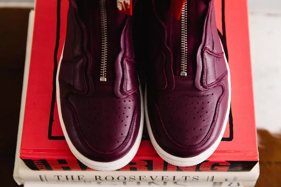 Air Jordan 1 Ritsleting Tinggi Bordeaux AT0575-600