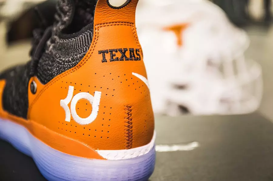 Nike KD 11 Texas Uzun Boynuzlu Ayakkabı