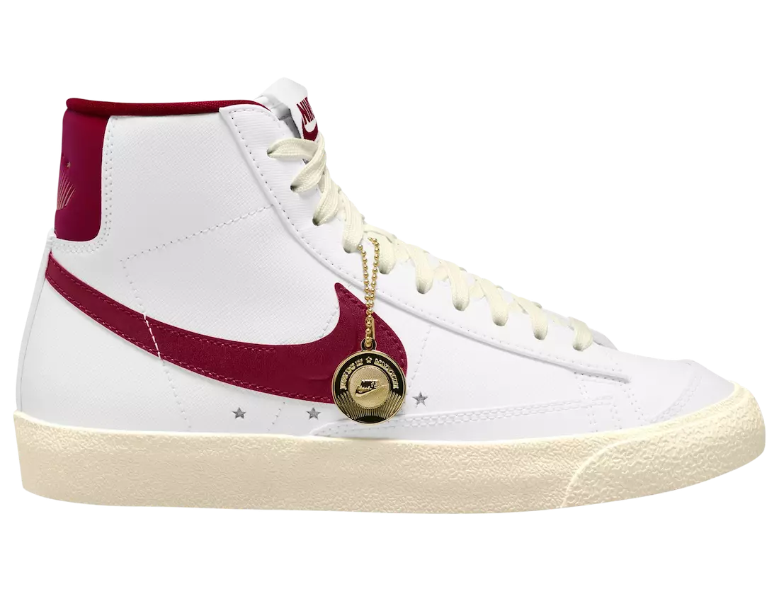 Tento Nike Blazer Mid je dodáván se zlatým přívěskem