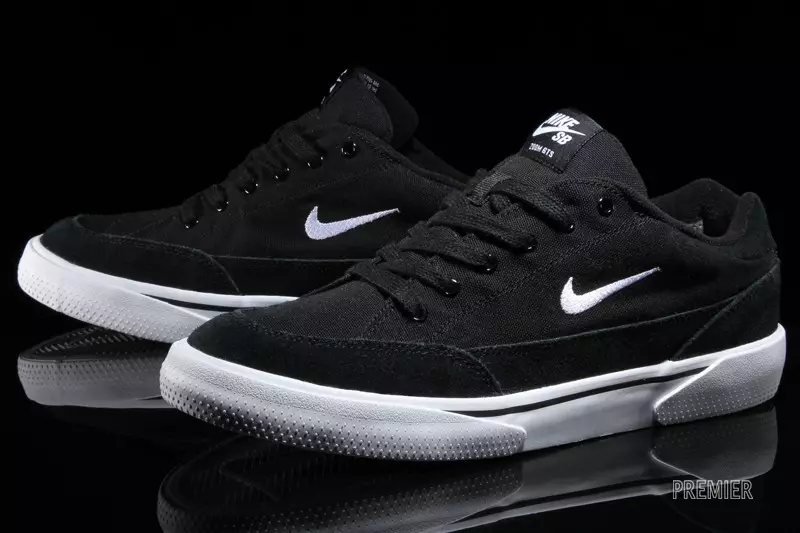 Nike SB Zoom GTS Hitam Putih