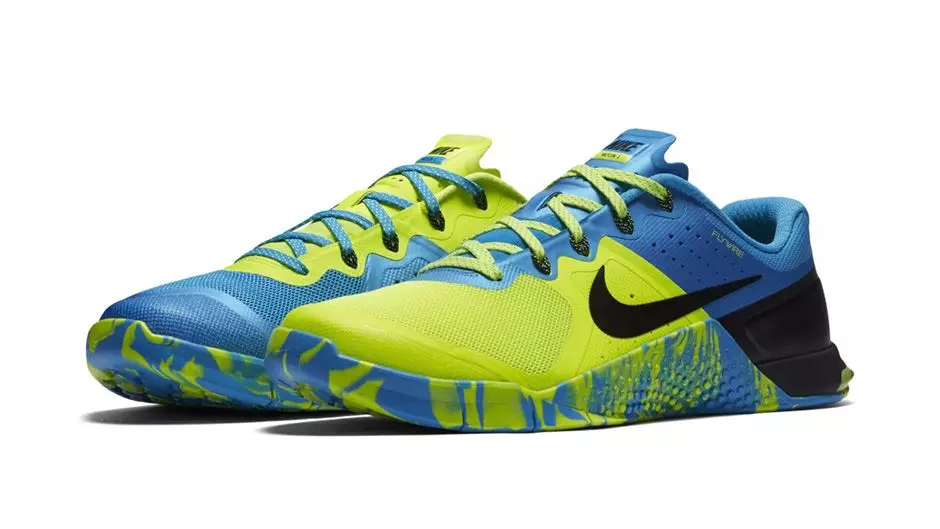 Dáta Eisiúna Nike Metcon 2 Blue Glow Volt Black