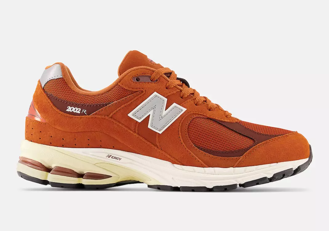 New Balance 2002R Rust Oxide M2002RCB Ngày phát hành