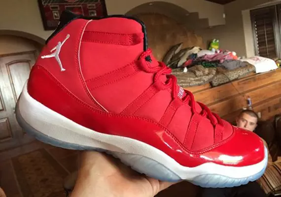 Melo Air Jordan 11 Red Крис Пол Эйр Ҷордан 11 Emerald