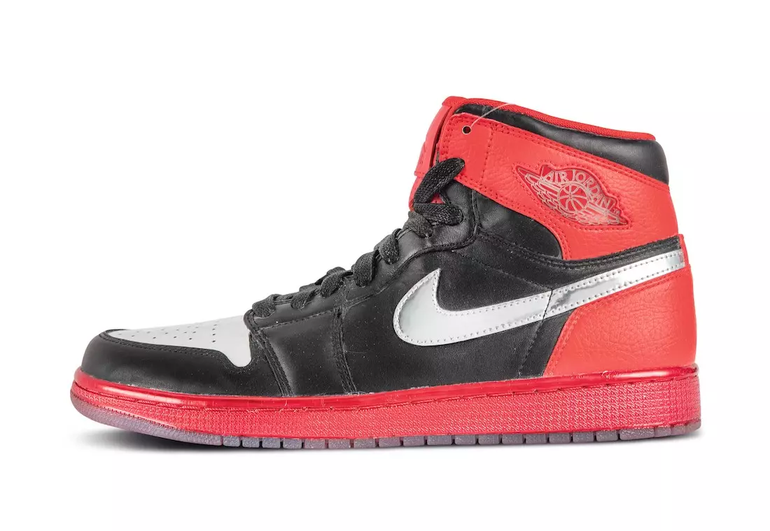 Air Jordan 1 Legenda Musim Panas Chrome Toe