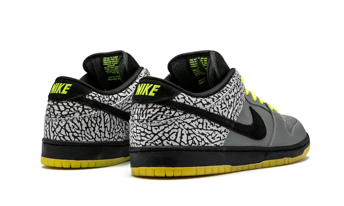 DJ Clark Kent Nike SB Dunk Low Premium 112 504750-017 Datum vydání