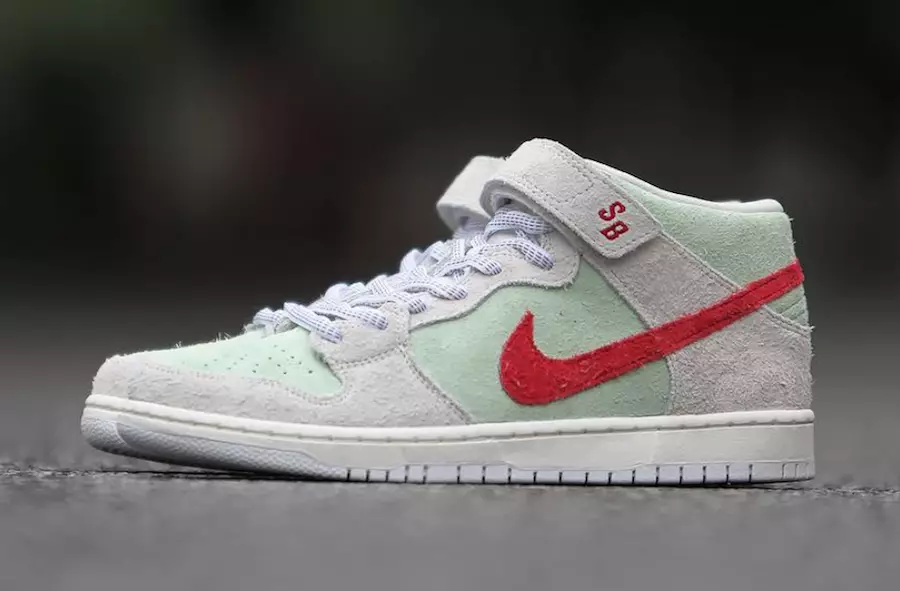 Üksikasjalik pilk Nike SB Dunk Mid'ile