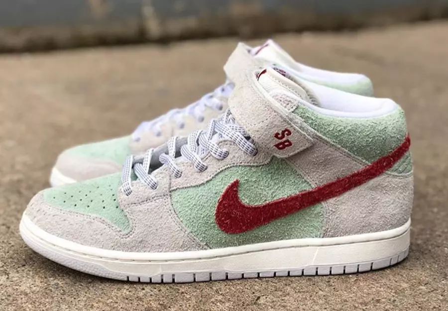 Nike SB Dunk Mid White Widow худалдаанд гарсан огноо