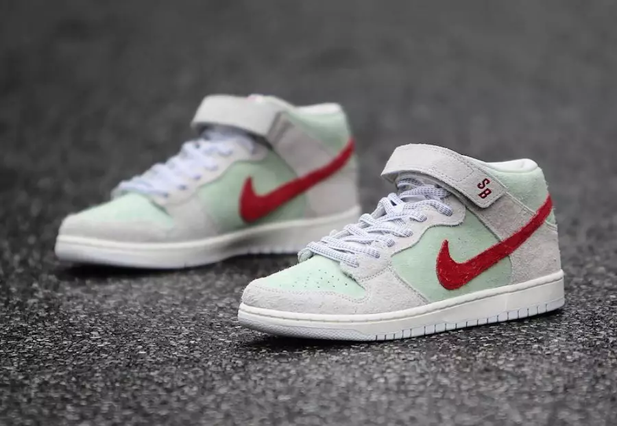 Nike SB Dunk Mid White Widow Fecha de lanzamiento